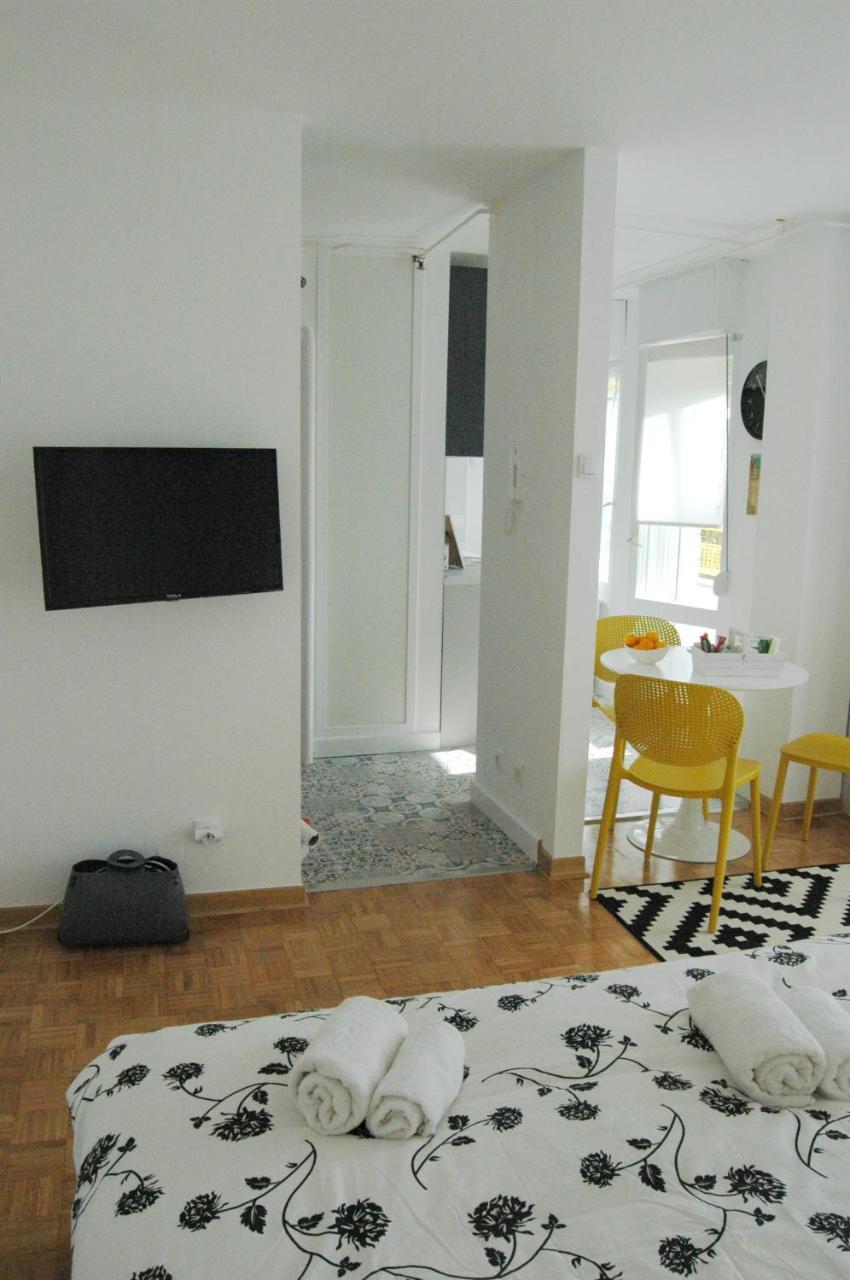 Ferienwohnung Five Belgrad Exterior foto